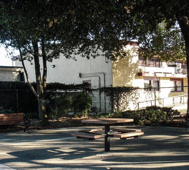 Oak Tree Square Park (Chino,&nbspCA)